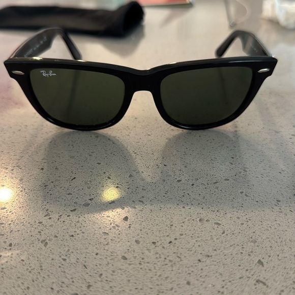 Ray-Ban Other - Ray-ban wayfarer sunglasses